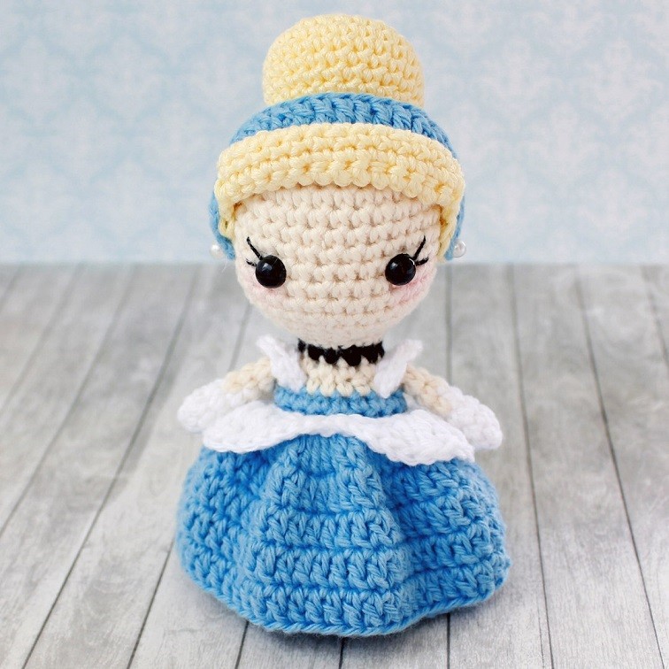 Amigurumi Crochet Princess Cinderella Free Pattern