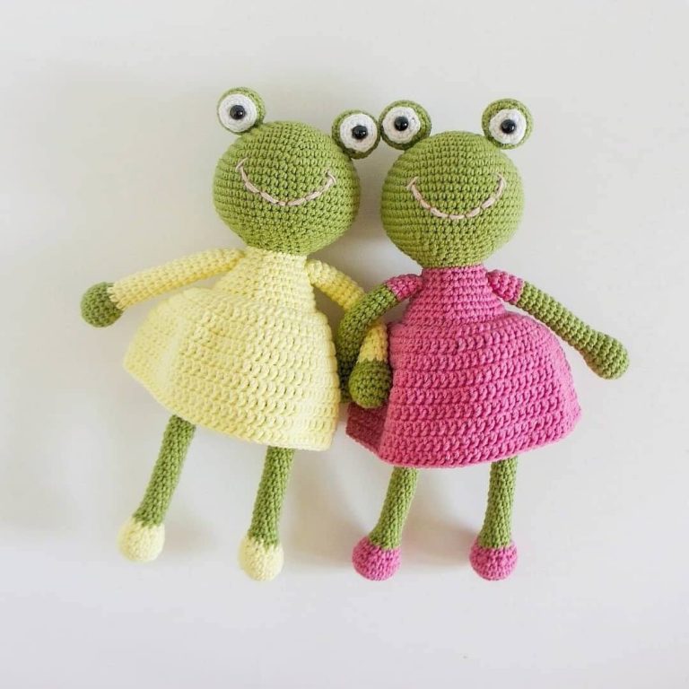 Amigurumi Crochet Frog in Dress Free Pattern