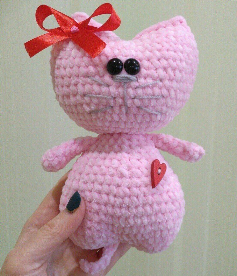 Amigurumi Kitty Heart Free Pattern