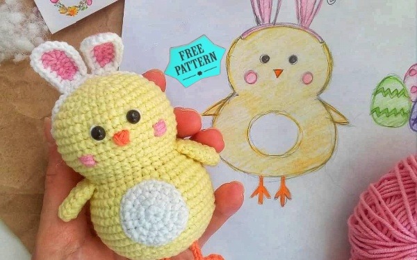 Easter Chick Free Pattern Wearing Bunny Ears
